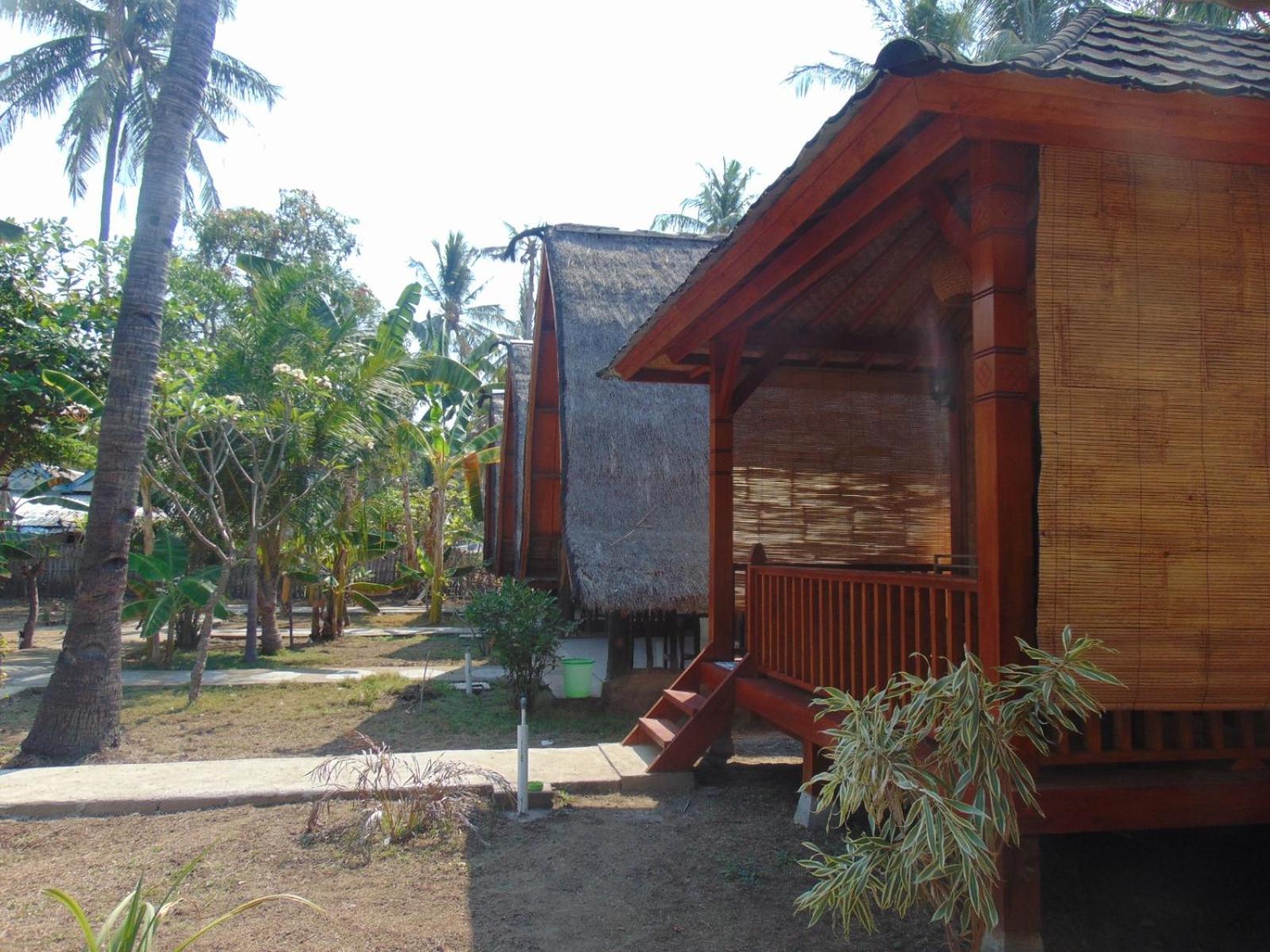 Ings Garden Hotel Gili Air Exterior photo