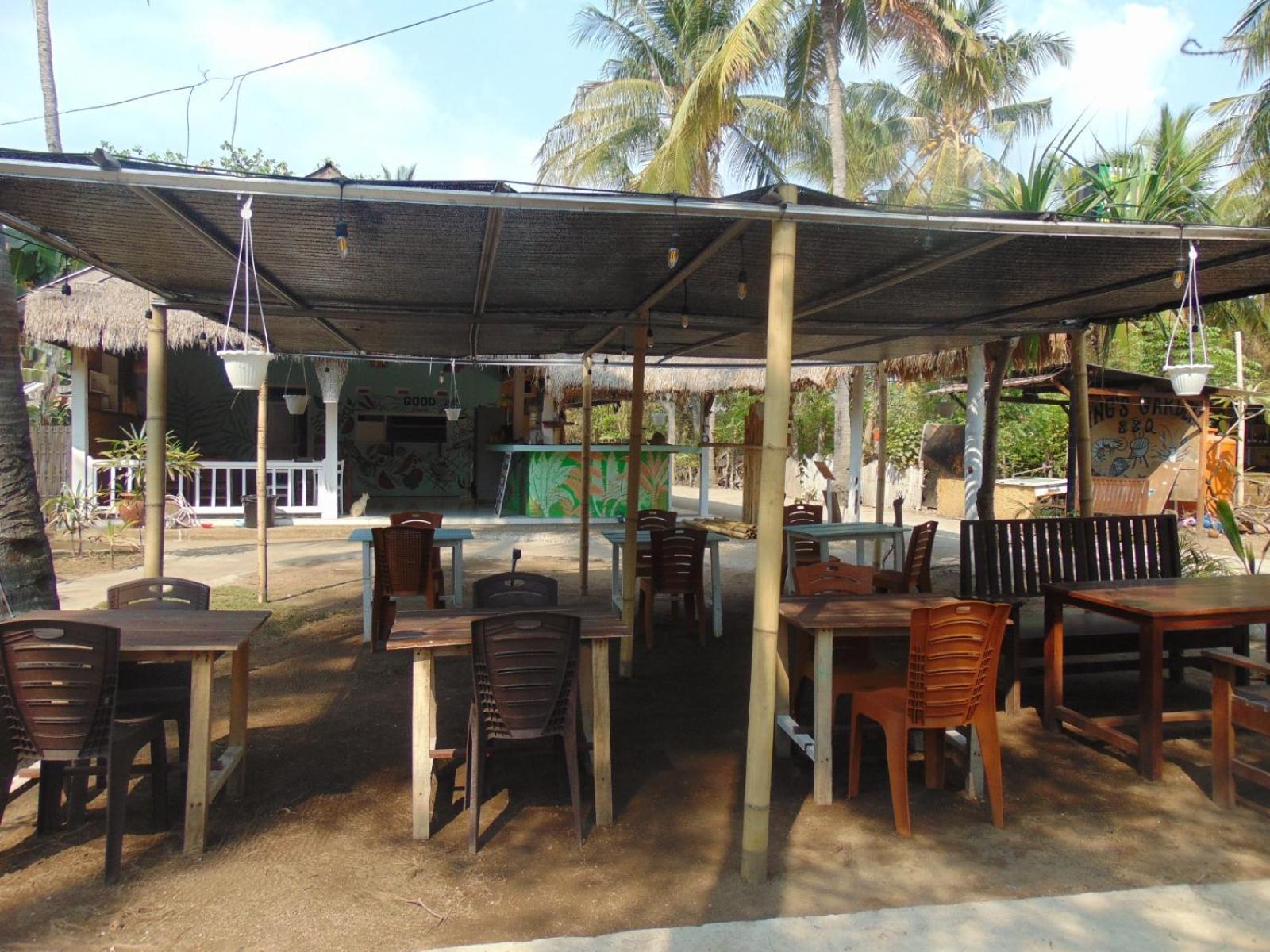 Ings Garden Hotel Gili Air Exterior photo