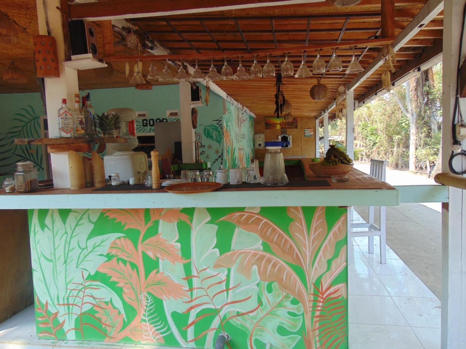Ings Garden Hotel Gili Air Exterior photo
