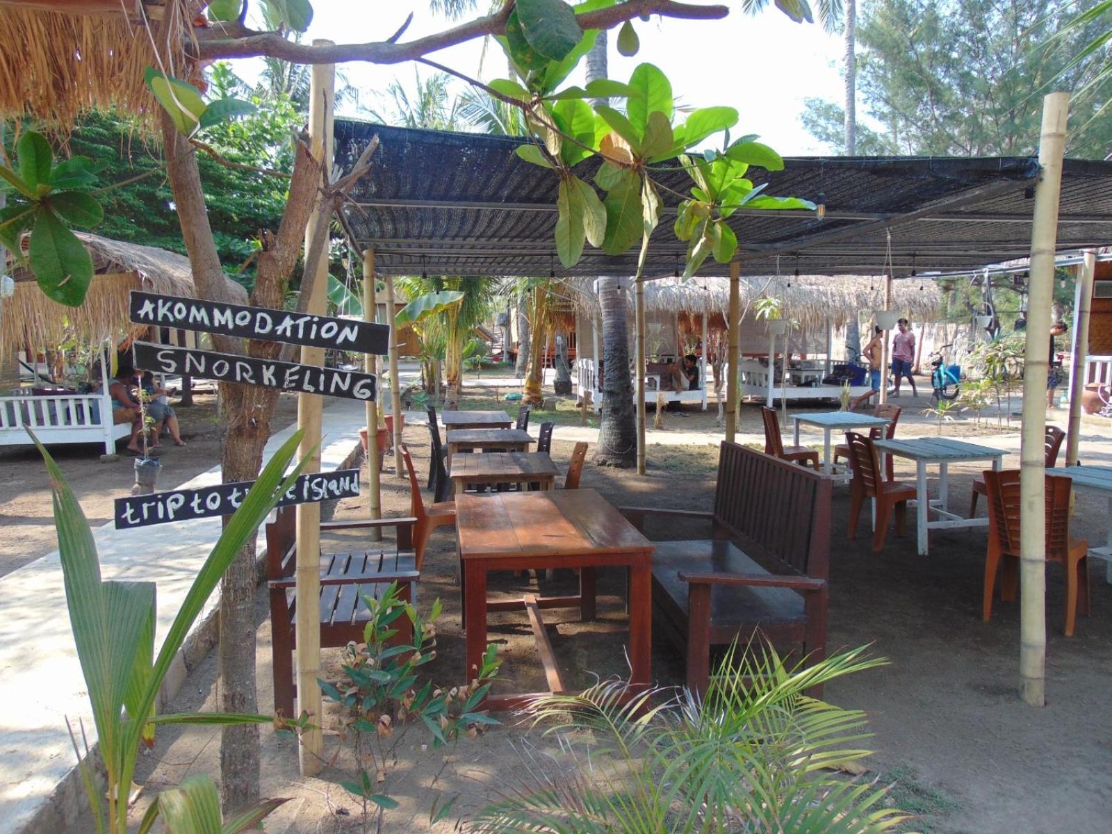 Ings Garden Hotel Gili Air Exterior photo