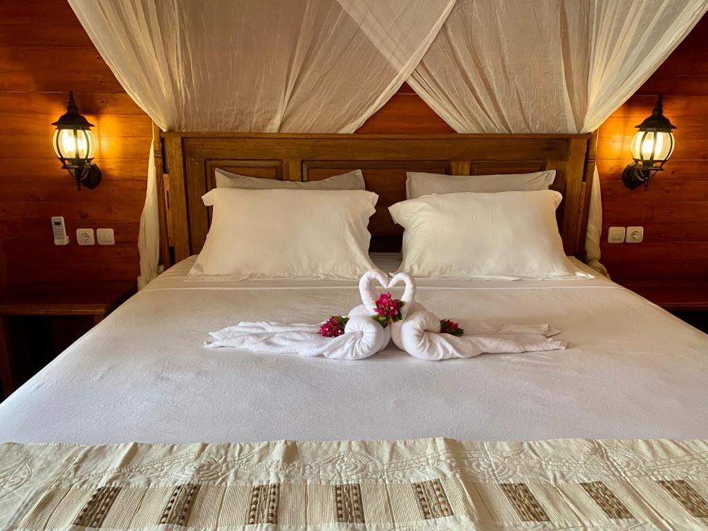 Ings Garden Hotel Gili Air Exterior photo