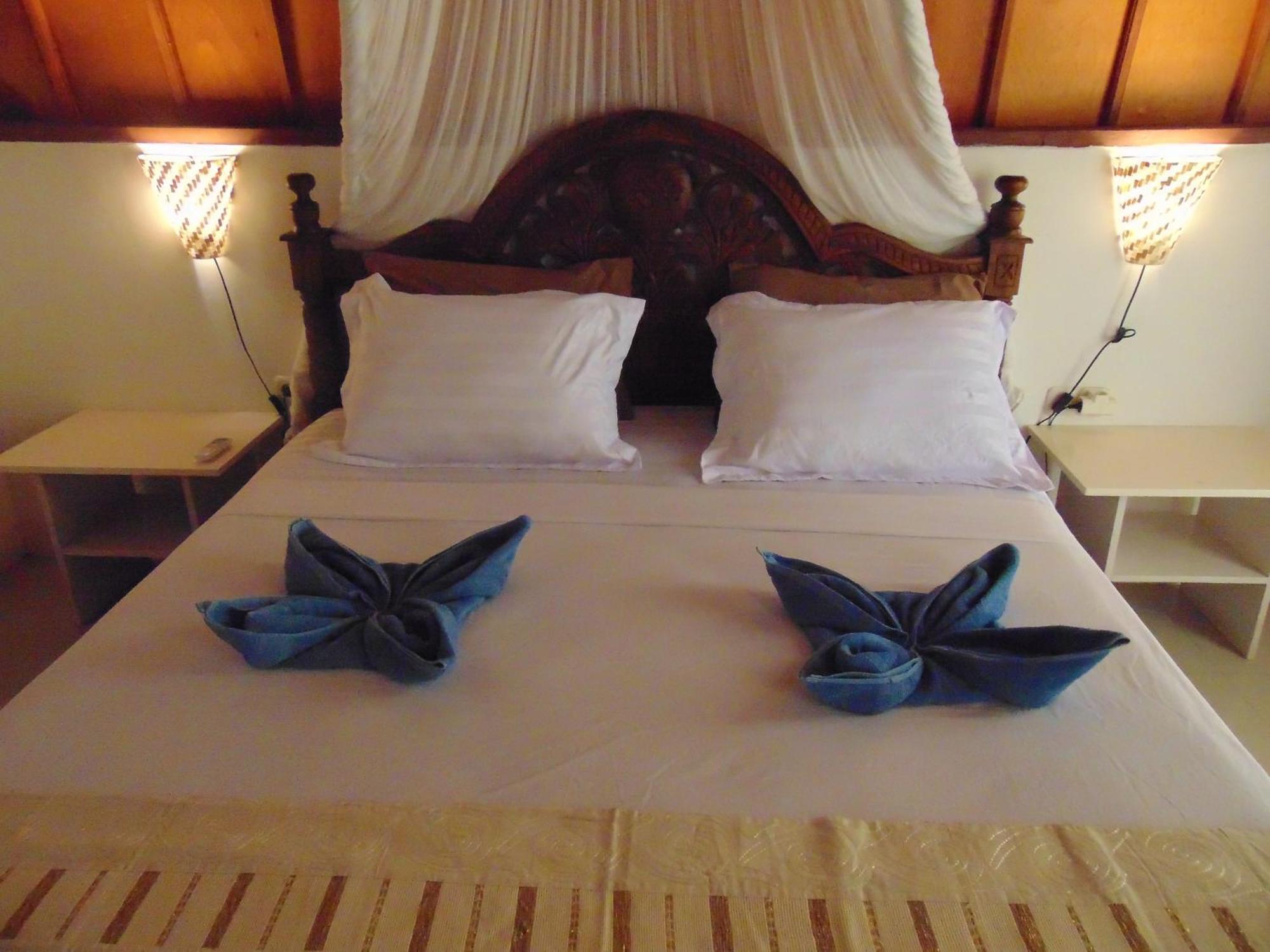Ings Garden Hotel Gili Air Exterior photo