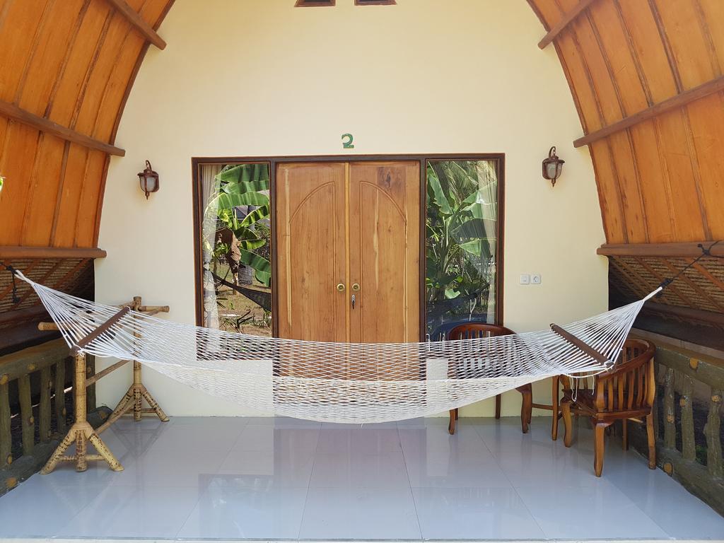 Ings Garden Hotel Gili Air Exterior photo